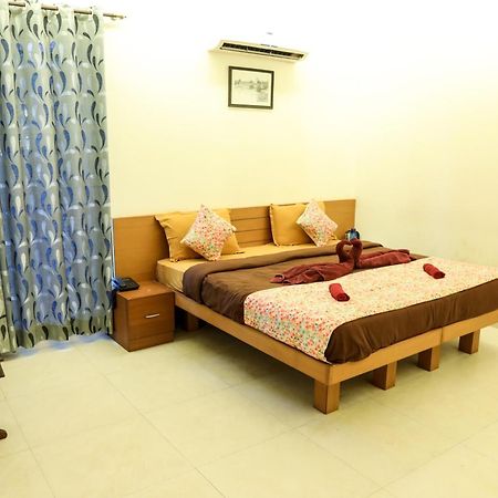 Surya Kiran Miramar Bed & Breakfast ปณชี ห้อง รูปภาพ